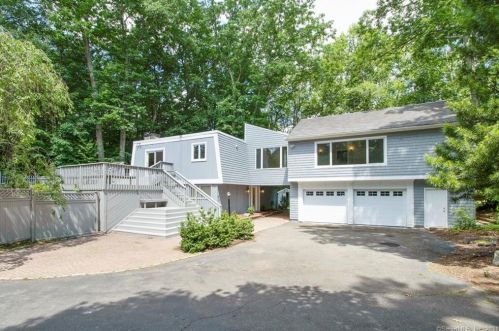 40 Pelham Ln, Wilton, CT 06897-1312