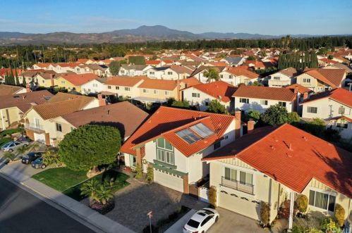 14912 Elm Ave, Irvine CA  92606-2611 exterior