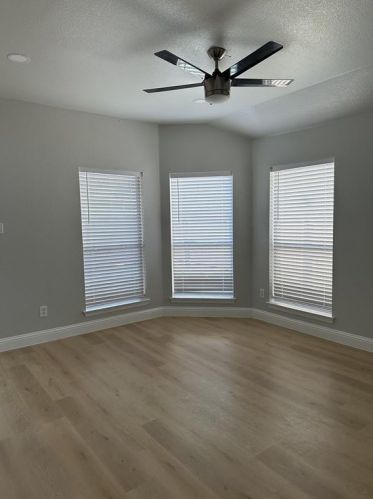 3160 Delaford Dr, Carrollton TX  75007-3746 exterior