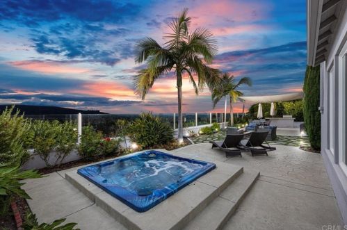 1492 Schoolhouse Way, San Marcos, CA 92078-1015