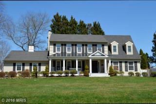 5121 Brentwood Farm Dr, Fairfax, VA 22030-6238