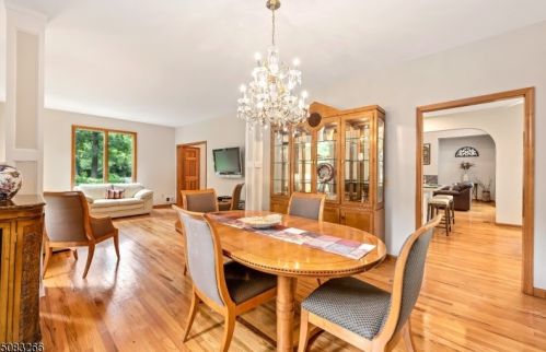 8 Elshaer Ct, Dover NJ  07869-1923 exterior