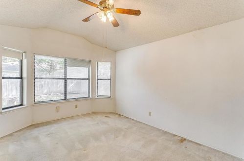 1824 Lincolnshire Way, Fort Worth TX  76134-5584 exterior
