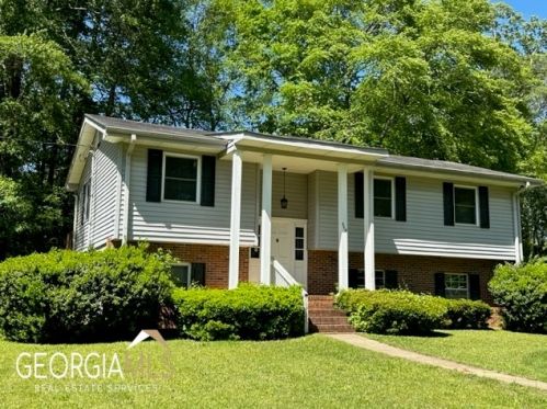 112 Kay Ln, Carrollton, GA 30117-1704