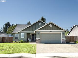 20877 Yukon St, Aurora, OR 97002-7014