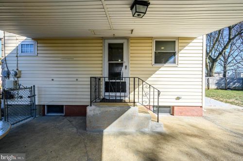 5 Petty Rdg Rd, Trenton NJ 08620-2419 exterior