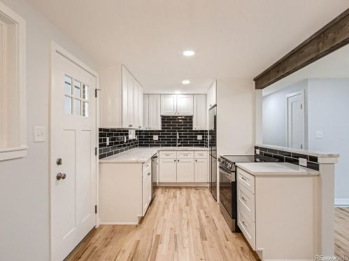 6814 53rd Ave, Arvada CO  80002-3906 exterior