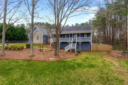 18 Indian Hills Dr, Rydal, GA 30171-1658