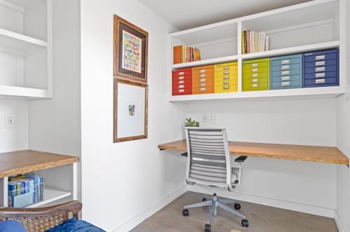 1101 Cyn Edge Dr, Austin TX  78733-2005 exterior