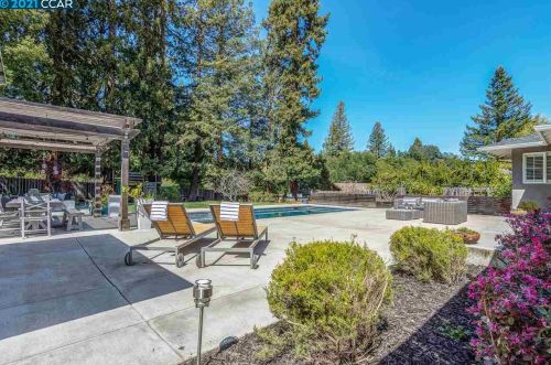 15 Donna Maria Way, Orinda, CA 94563-4111
