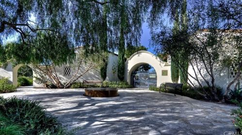 107 Canopy, Irvine CA  92603-0658 exterior