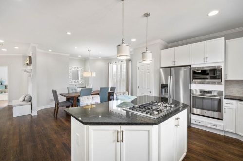 1392 Etowah Dr, Atlanta GA  30319-3446 exterior