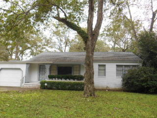 906 Seminole Trl, Waycross, GA 31501-5035