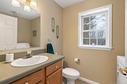 22 Little Falls Way, Durham CT  06422-2918 exterior