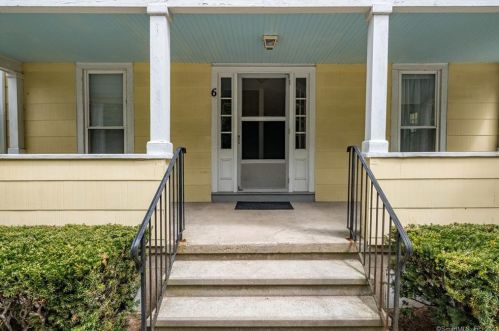 6 Pleasant St, Chester, CT 06412-1150