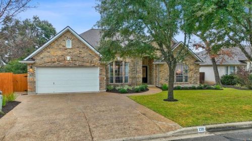 235 Abbott Dr, Austin, TX 78737-4535