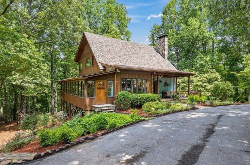 814 Halls Mill Rd, Dahlonega, GA 30533-5526