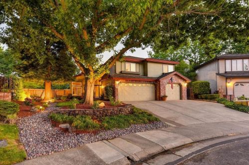161 Keller Cir, Folsom, CA 95630-7620