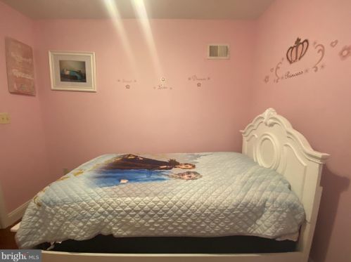 2817 13 St, Philadelphia PA  19133-1208 exterior