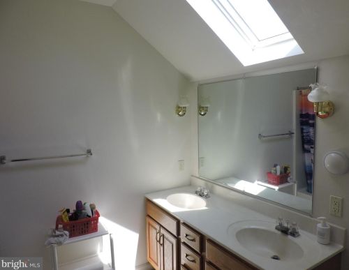 1053 Sterling Pl, Lancaster PA  17603-8839 exterior