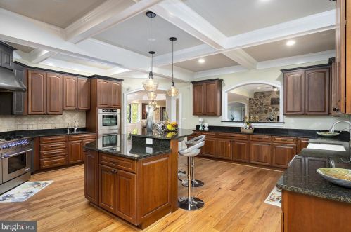 14261 Triadelphia Mill Rd, Dayton MD  21036-1223 exterior