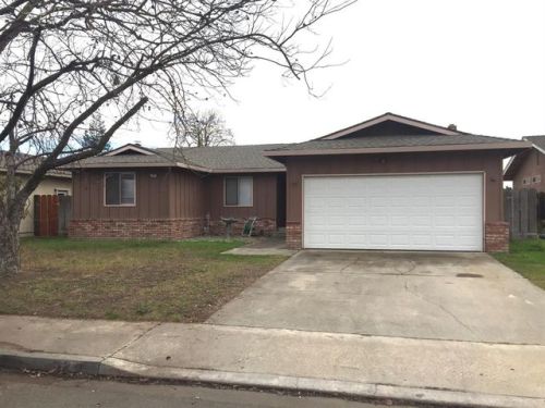 720 Seaborg St, Turlock, CA 95382-0941