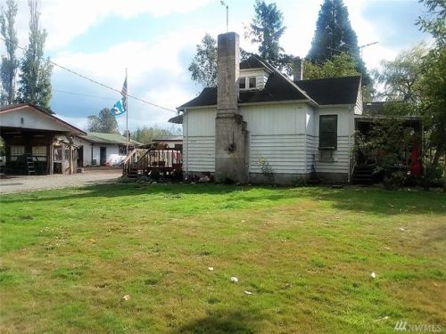 28612 Hinkleman Rd, Buckley, WA 98321-9776