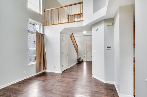 590 Yorkshire Ln, Pingree Grove IL  60140-9159 exterior