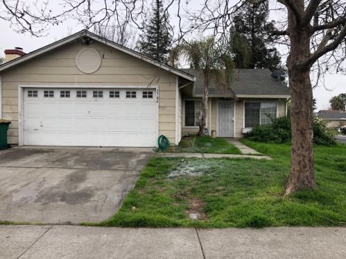2704 Maplewood St, Stockton, CA 95210-4263