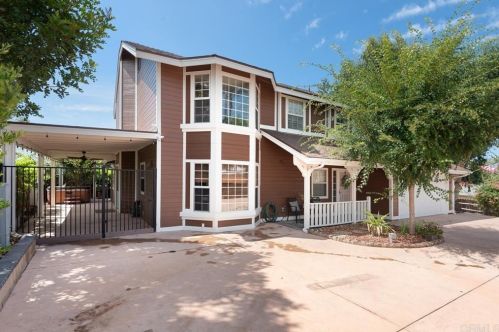 1239 Maryland Dr, Vista, CA 92083-3381