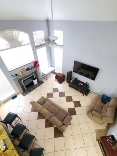 1521 Parkwood Dr, Carrollton TX  75007-6072 exterior