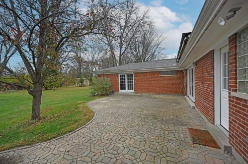 5124 Hagewa Dr, Cincinnati OH 45242-6247 exterior