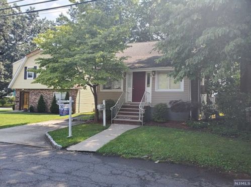 145 Lafayette Ave, Dumont, NJ 07628-2107