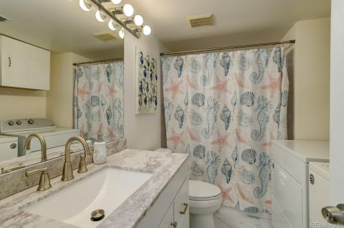 19159 Nassau Dr, Denver CO  80013-5127 exterior