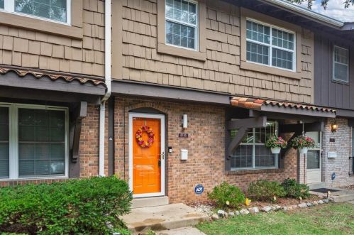 8745 Santa Bella Dr, Hazelwood, MO 63042-2917