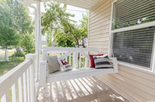 632 Glenwood Dr, Hyrum, UT 84319-1715