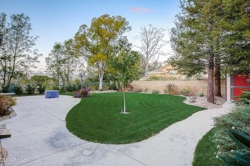 1267 Fitzgerald Rd, Simi Valley CA 93065-4480 exterior