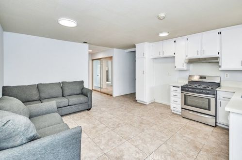 1250 Brookhurst St, Anaheim CA  92804-1604 exterior