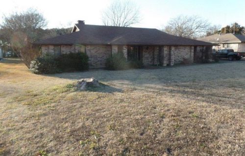 3 Sandra Dr, Rockwall, TX 75032-7617
