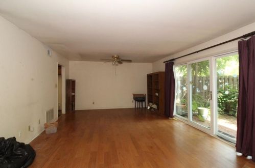 2552 Bradford Sq, Atlanta GA  30345-1339 exterior