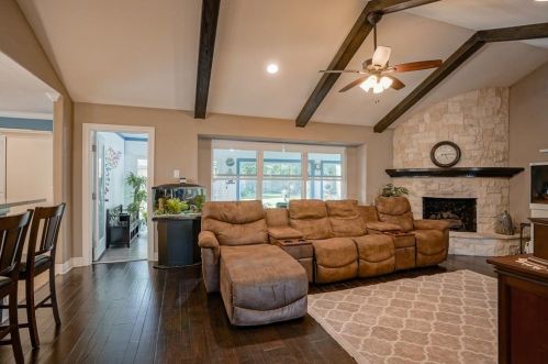 2021 Willowwisp, Taylor Lake Village TX  77586-3312 exterior