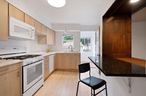 1221 4 St, Saint Paul MN  55106-5309 exterior