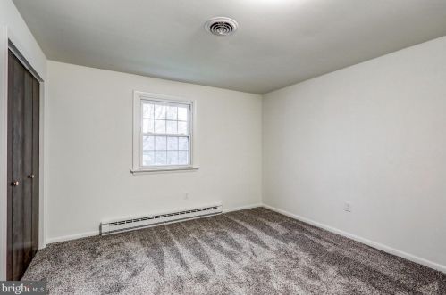 536 Friendship Ave, Lancaster PA  17601-4416 exterior