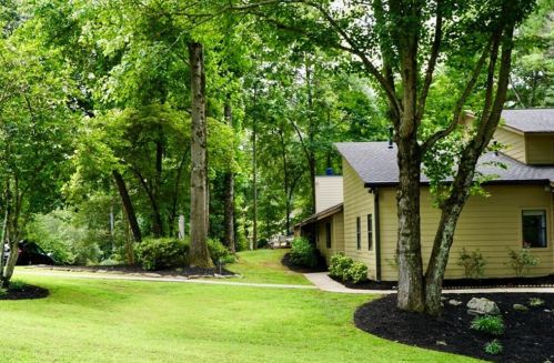 901 Fawn Way, Marietta, GA 30068-2638