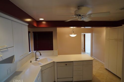 2766 Lizbeth Ave, Anaheim CA  92806-4831 exterior