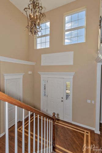1860 Walnut Glen Blvd, Island Lake, IL 60042-8832