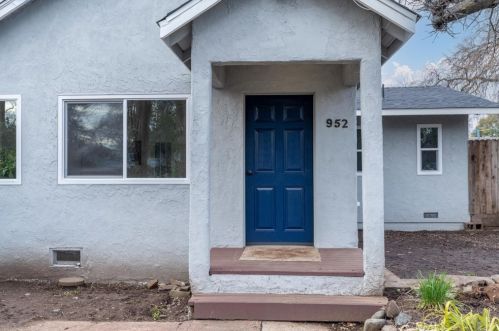 952 Linden St, Chico, CA 95928-5956