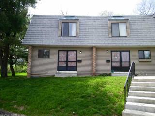 14 Redwood Ct, Cromwell, CT 06416-1736