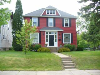 801 5th Ave, Virginia, MN 55792-2804