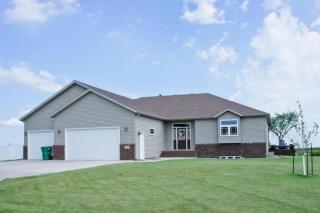 329 Liberty Ln, Wild Rice, ND 58047-4522